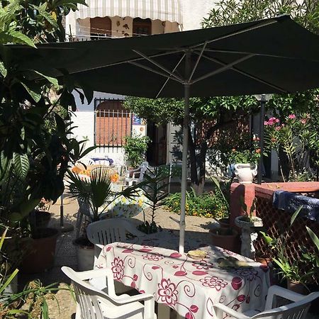 Holiday Home Gionny & Mary Taormina Bagian luar foto