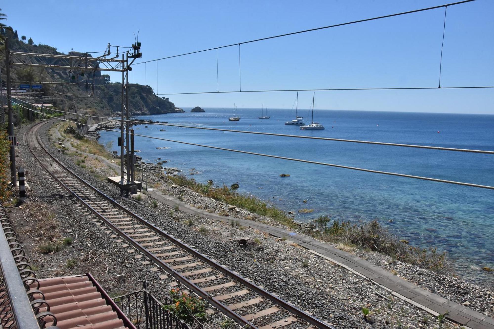 Holiday Home Gionny & Mary Taormina Bagian luar foto