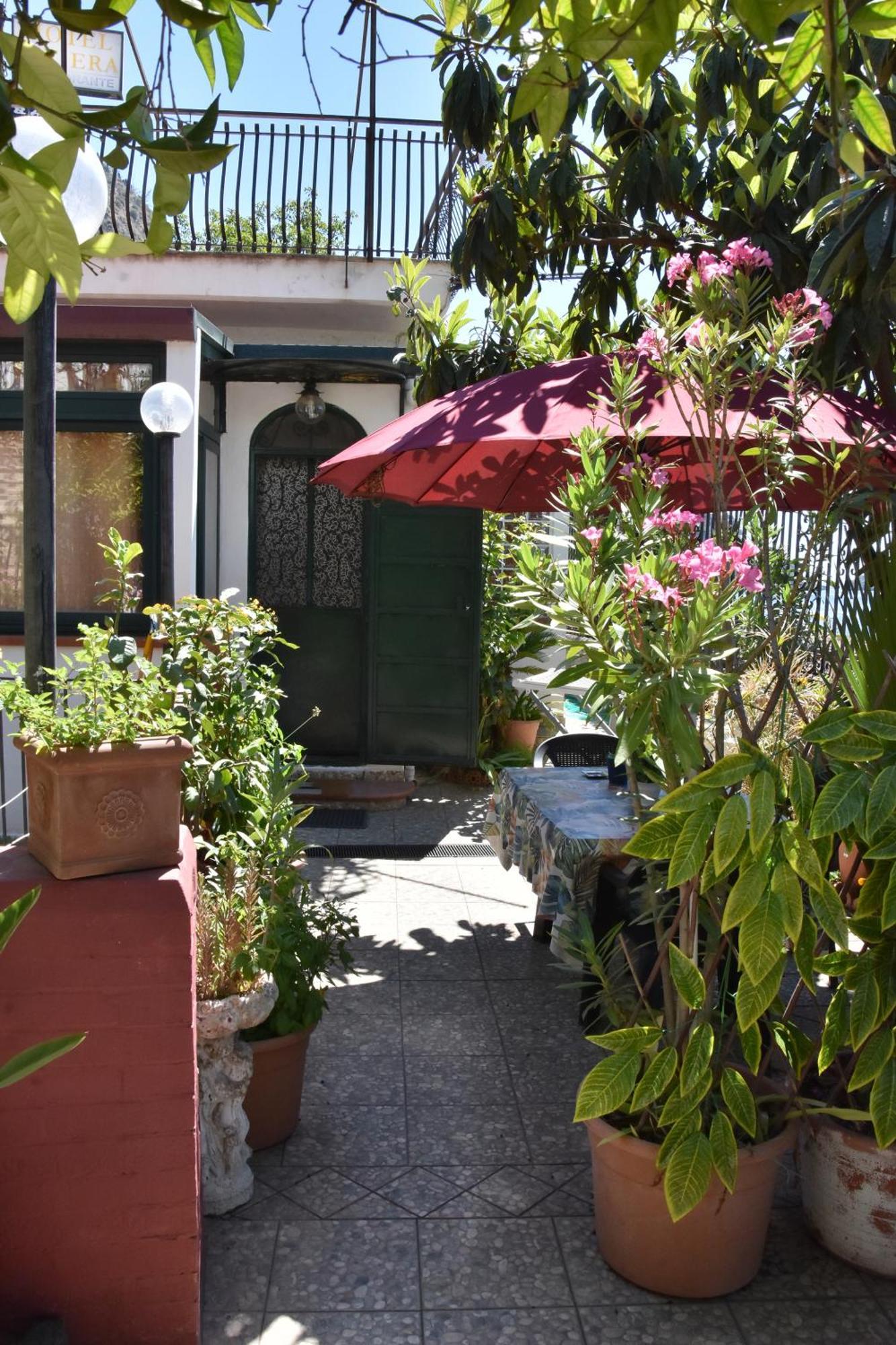 Holiday Home Gionny & Mary Taormina Bagian luar foto