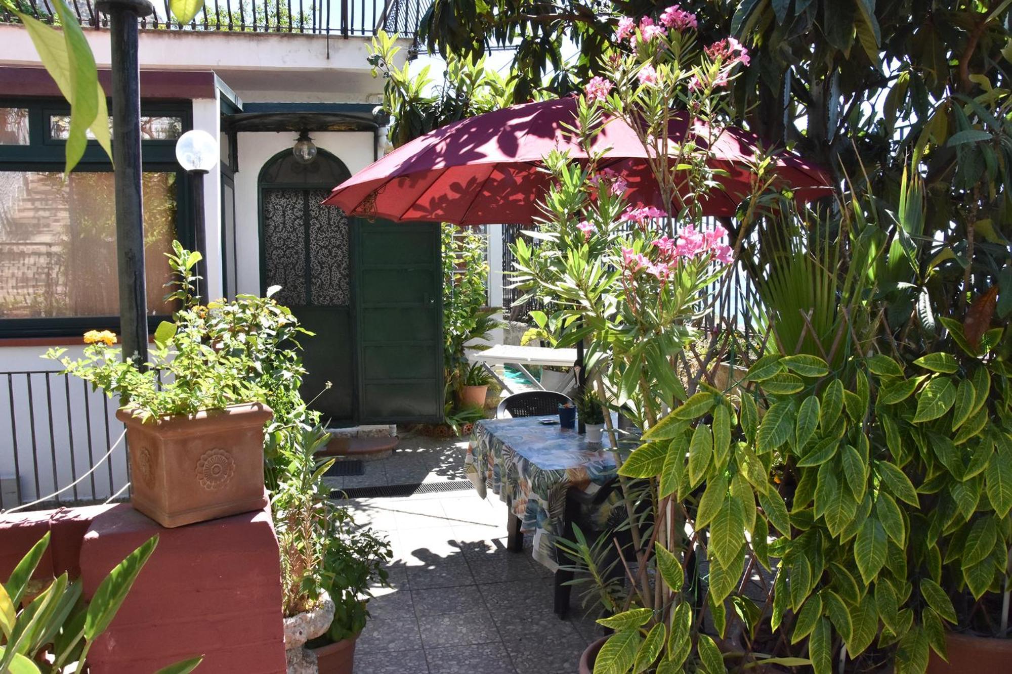 Holiday Home Gionny & Mary Taormina Bagian luar foto